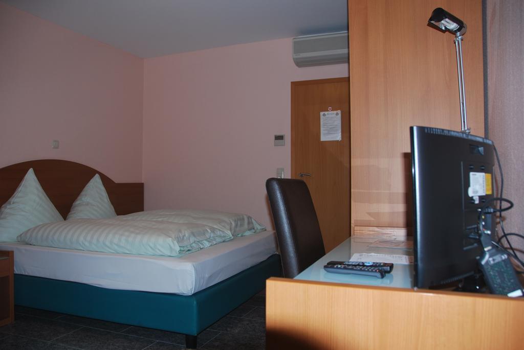 Hotel&Restaurant Garda Darmstadt Chambre photo